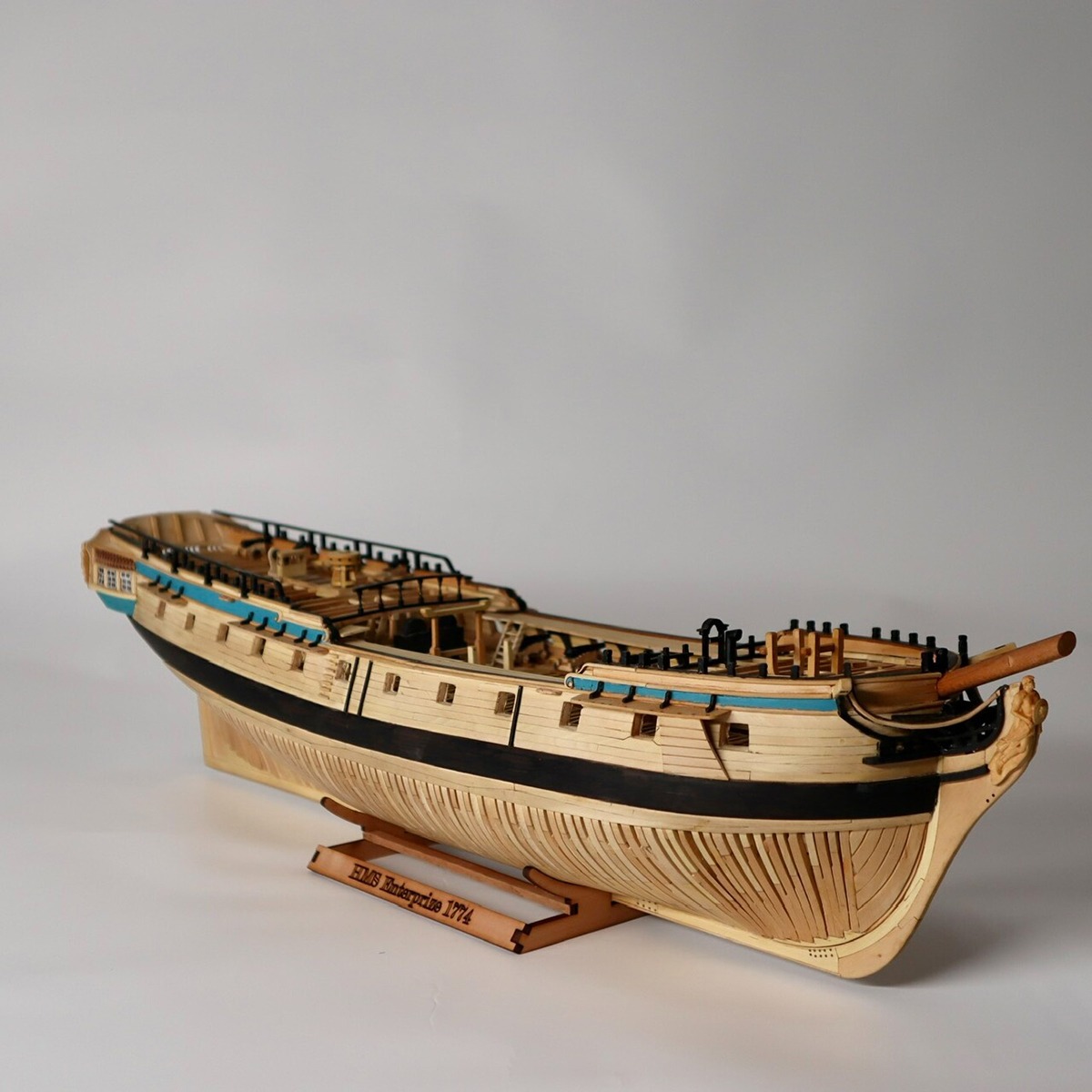 Model żaglówki symulacyjnej 1/ – Model Kit Yacht recenzja i cena
