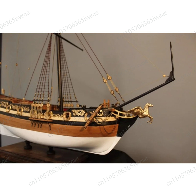 Model drewniany jachtu Royal W – Model Kit Yacht recenzja i cena